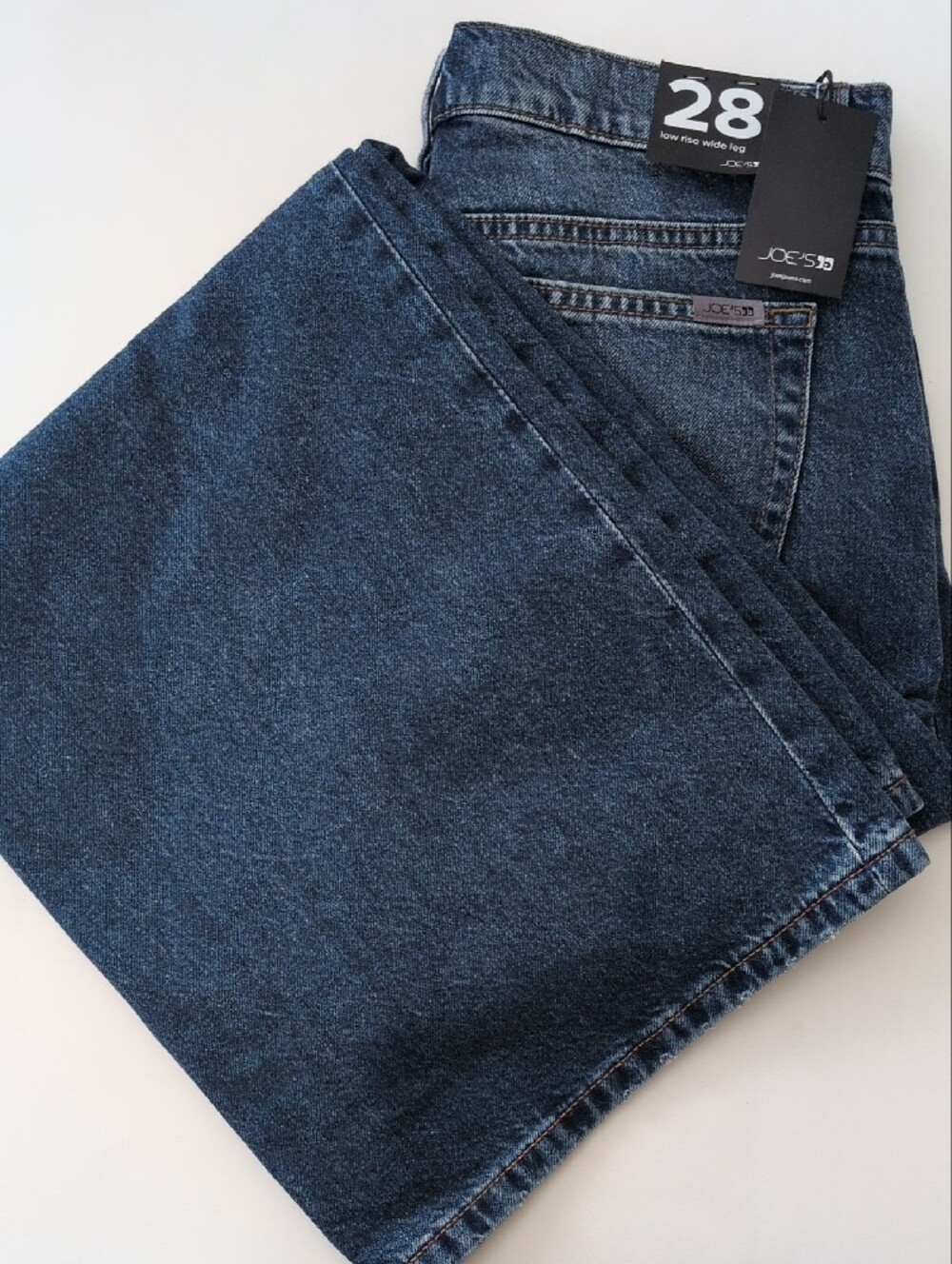 Joe's Jeans Low Rise Wide Leg Jeans in Medium Blue